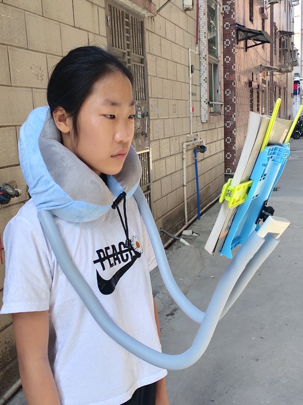 목걸이 독서대 손안대고 목에거는 기본 휴대용 책읽기 받침대 일반형 상세 이미지 1